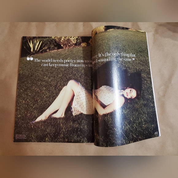 *RARE* Lana Del Rey fashion magazine - Picture 7 of 8